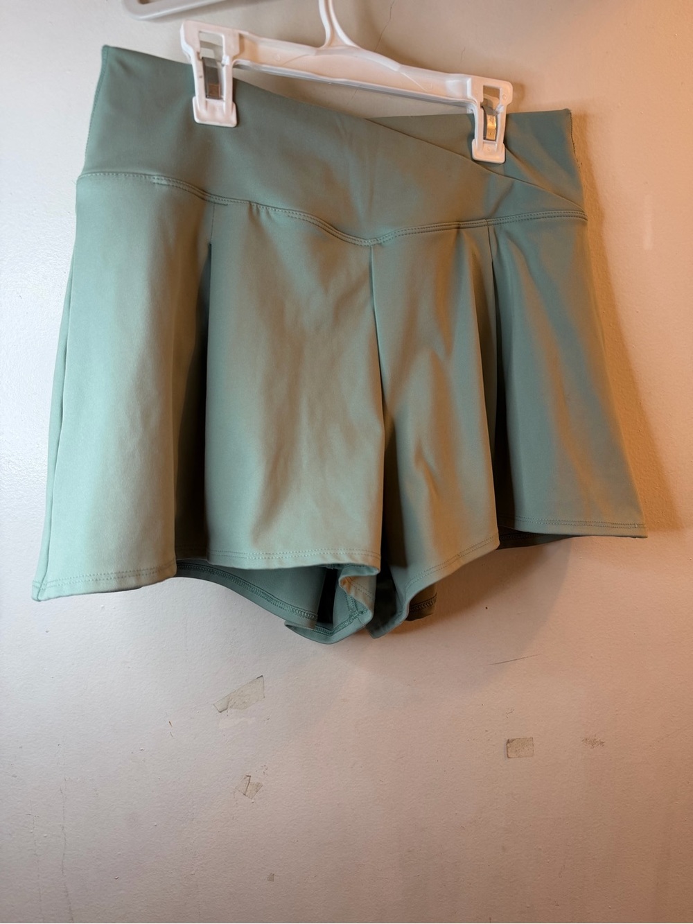 Yogalicious Lux Meredith Skort – Sage Green Activewear Skirt ✨ - Picture 2 of 7
